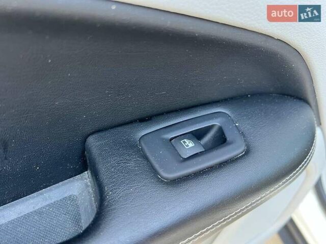 Джип Компас 2019 в Львове на Automoto.ua Белый Джип Компас, объемом двигателя 2.4 л и пробегом 117 тыс. км за 14440 $, фото 30 на Automoto.ua