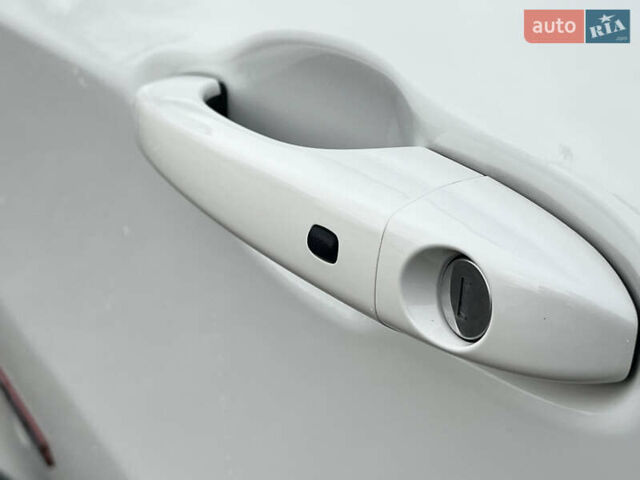 Белый Джип Компас, объемом двигателя 2.36 л и пробегом 109 тыс. км за 17000 $, фото 67 на Automoto.ua