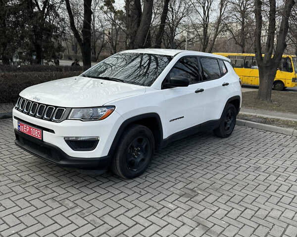 Белый Джип Компас, объемом двигателя 2.4 л и пробегом 175 тыс. км за 12650 $, фото 3 на Automoto.ua