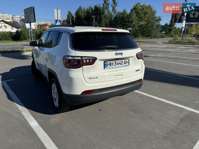 Белый Джип Компас, объемом двигателя 2.4 л и пробегом 82 тыс. км за 17500 $, фото 3 на Automoto.ua