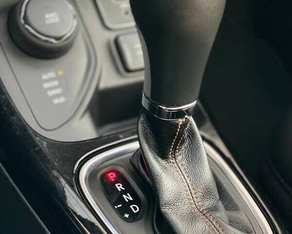 Белый Джип Компас, объемом двигателя 2.36 л и пробегом 108 тыс. км за 15490 $, фото 41 на Automoto.ua