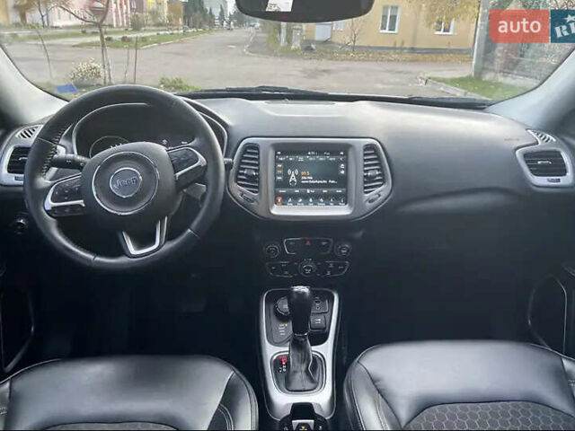Білий Джип Compass, об'ємом двигуна 2.4 л та пробігом 106 тис. км за 18200 $, фото 16 на Automoto.ua