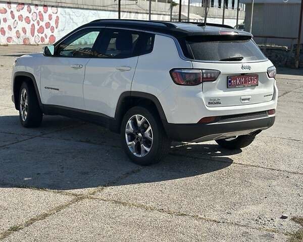 Белый Джип Компас, объемом двигателя 2.4 л и пробегом 115 тыс. км за 14700 $, фото 3 на Automoto.ua