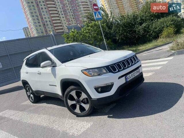 Белый Джип Компас, объемом двигателя 2.36 л и пробегом 97 тыс. км за 14900 $, фото 3 на Automoto.ua