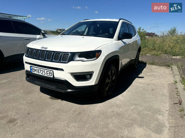 Білий Джип Compass, об'ємом двигуна 2.36 л та пробігом 31 тис. км за 15700 $, фото 2 на Automoto.ua