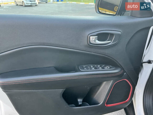 Белый Джип Компас, объемом двигателя 2.36 л и пробегом 109 тыс. км за 17500 $, фото 34 на Automoto.ua