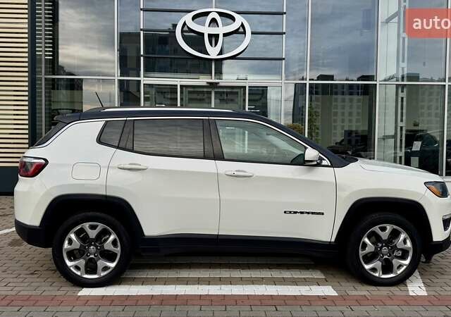 Білий Джип Compass, об'ємом двигуна 2.36 л та пробігом 107 тис. км за 17700 $, фото 8 на Automoto.ua