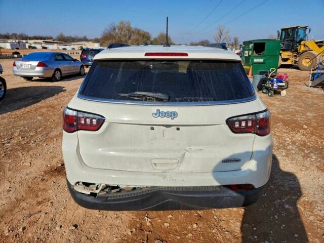 Білий Джип Compass, об'ємом двигуна 2.4 л та пробігом 78 тис. км за 1900 $, фото 5 на Automoto.ua