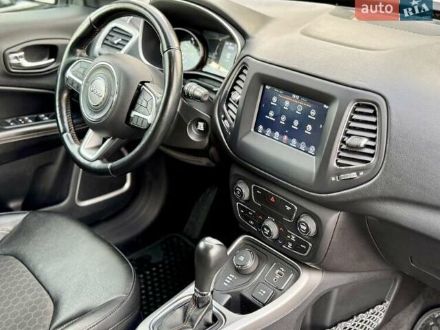 Белый Джип Компас, объемом двигателя 2.36 л и пробегом 60 тыс. км за 15900 $, фото 23 на Automoto.ua