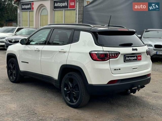 Білий Джип Compass, об'ємом двигуна 2.4 л та пробігом 119 тис. км за 17890 $, фото 8 на Automoto.ua