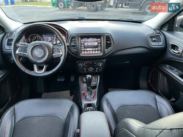 Джип Компас 2019 в Киеве на Automoto.ua Белый Джип Компас, объемом двигателя 2.36 л и пробегом 109 тыс. км за 17500 $, фото 30 на Automoto.ua