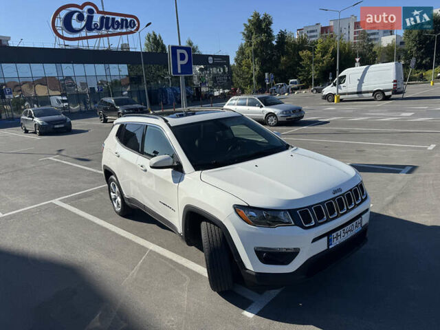 Белый Джип Компас, объемом двигателя 2.4 л и пробегом 82 тыс. км за 17500 $, фото 1 на Automoto.ua