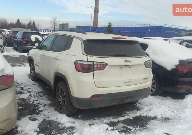Белый Джип Компас, объемом двигателя 2.4 л и пробегом 37 тыс. км за 10100 $, фото 2 на Automoto.ua