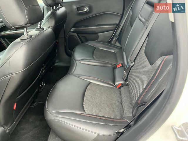 Белый Джип Компас, объемом двигателя 2.36 л и пробегом 109 тыс. км за 17000 $, фото 52 на Automoto.ua