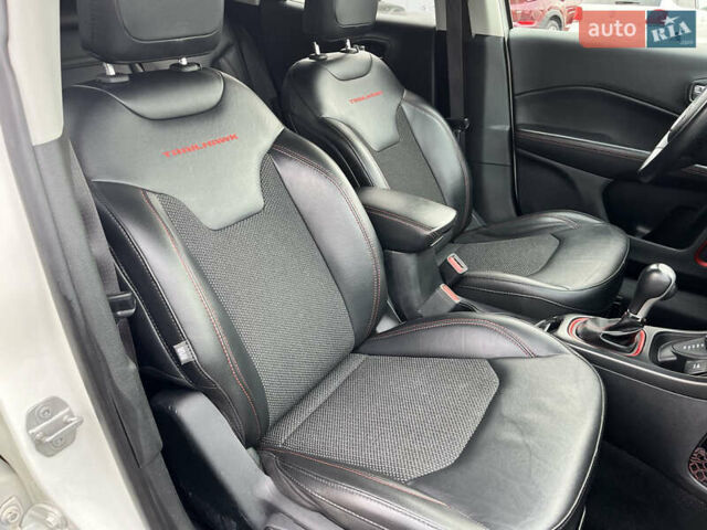 Белый Джип Компас, объемом двигателя 2.36 л и пробегом 109 тыс. км за 17000 $, фото 58 на Automoto.ua