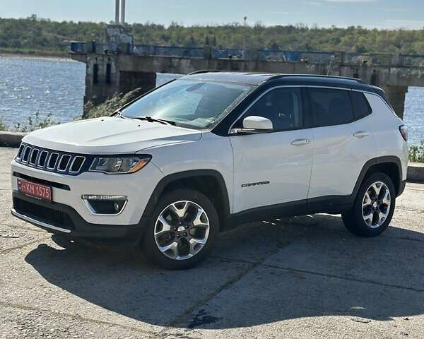 Белый Джип Компас, объемом двигателя 2.4 л и пробегом 115 тыс. км за 14700 $, фото 1 на Automoto.ua