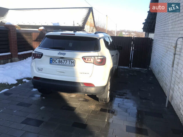 Белый Джип Компас, объемом двигателя 2.36 л и пробегом 172 тыс. км за 13900 $, фото 5 на Automoto.ua