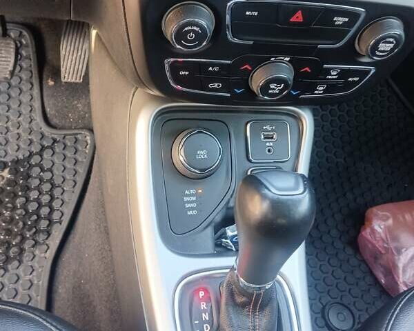 Белый Джип Компас, объемом двигателя 2.4 л и пробегом 96 тыс. км за 16800 $, фото 1 на Automoto.ua
