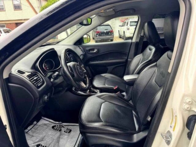 Белый Джип Компас, объемом двигателя 2.4 л и пробегом 37 тыс. км за 3500 $, фото 8 на Automoto.ua