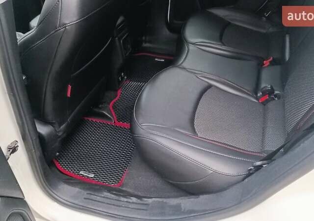 Білий Джип Compass, об'ємом двигуна 2.36 л та пробігом 112 тис. км за 17500 $, фото 30 на Automoto.ua