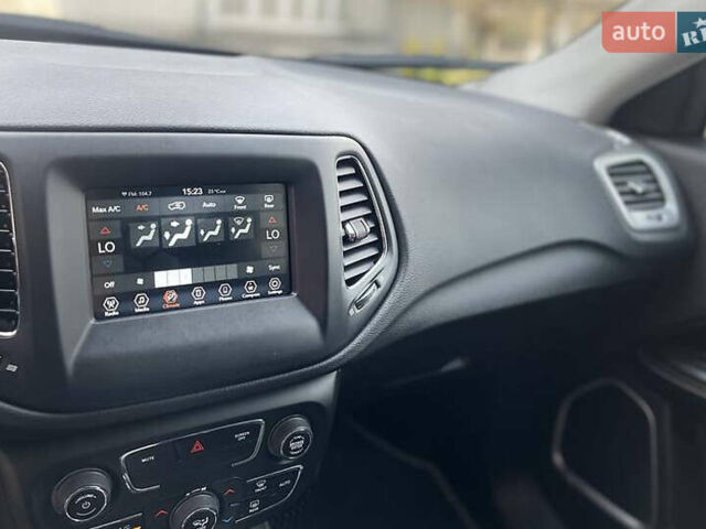 Белый Джип Компас, объемом двигателя 2.36 л и пробегом 42 тыс. км за 15300 $, фото 25 на Automoto.ua
