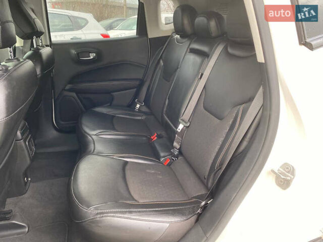 Білий Джип Compass, об'ємом двигуна 2.36 л та пробігом 34 тис. км за 18450 $, фото 24 на Automoto.ua