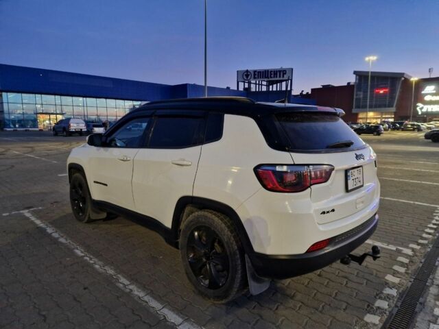 Білий Джип Compass, об'ємом двигуна 2.4 л та пробігом 24 тис. км за 16900 $, фото 4 на Automoto.ua