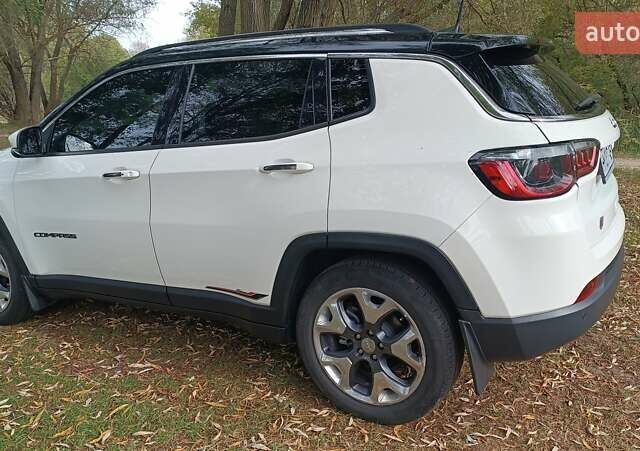 Білий Джип Compass, об'ємом двигуна 2.36 л та пробігом 46 тис. км за 16000 $, фото 3 на Automoto.ua