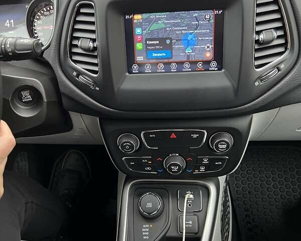 Білий Джип Compass, об'ємом двигуна 2.36 л та пробігом 67 тис. км за 19999 $, фото 24 на Automoto.ua