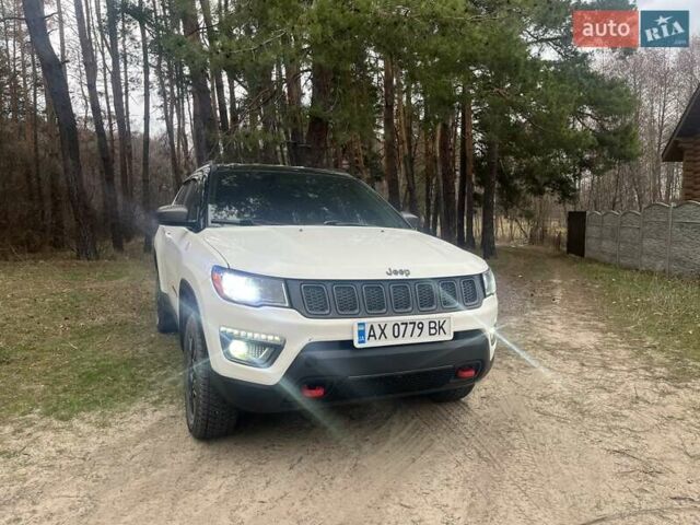 Белый Джип Компас, объемом двигателя 2.36 л и пробегом 93 тыс. км за 17500 $, фото 2 на Automoto.ua