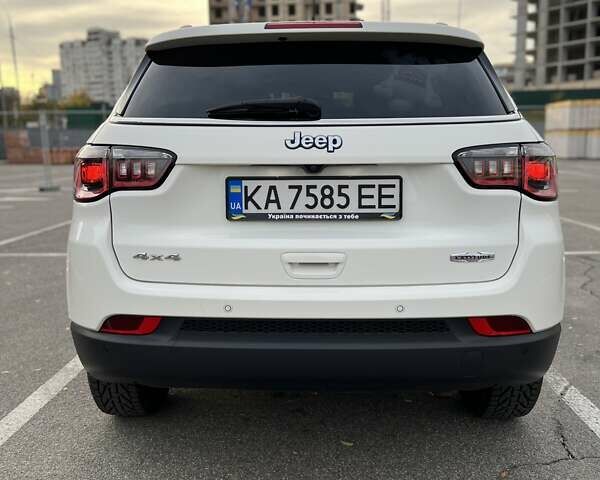Білий Джип Compass, об'ємом двигуна 2.36 л та пробігом 67 тис. км за 19999 $, фото 6 на Automoto.ua