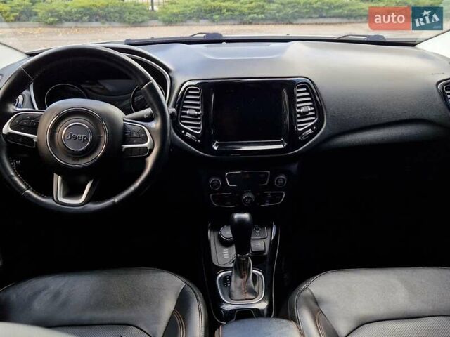 Джип Компас 2020 в Сумах на Automoto.ua Белый Джип Компас, объемом двигателя 2.36 л и пробегом 71 тыс. км за 15500 $, фото 16 на Automoto.ua