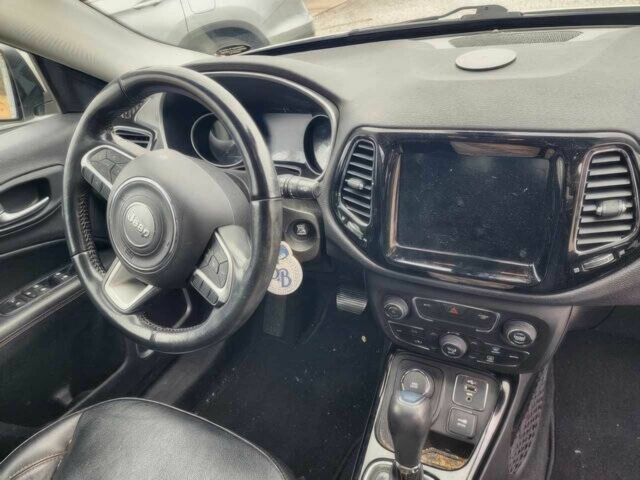 Белый Джип Компас, объемом двигателя 2.4 л и пробегом 37 тыс. км за 3400 $, фото 7 на Automoto.ua