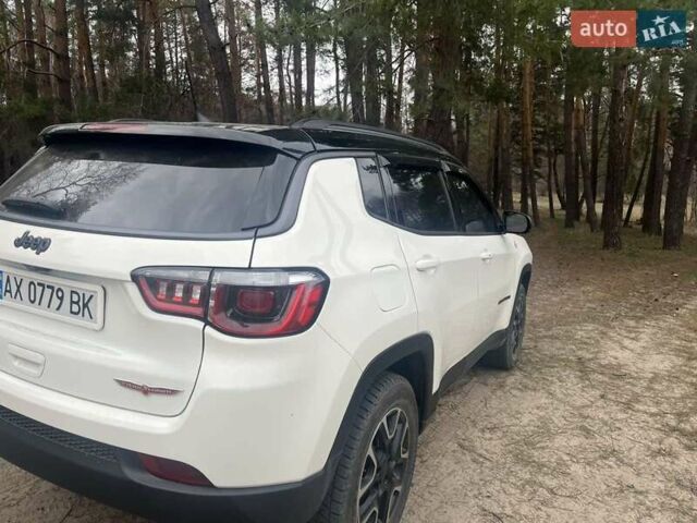 Білий Джип Compass, об'ємом двигуна 2.36 л та пробігом 93 тис. км за 17000 $, фото 8 на Automoto.ua