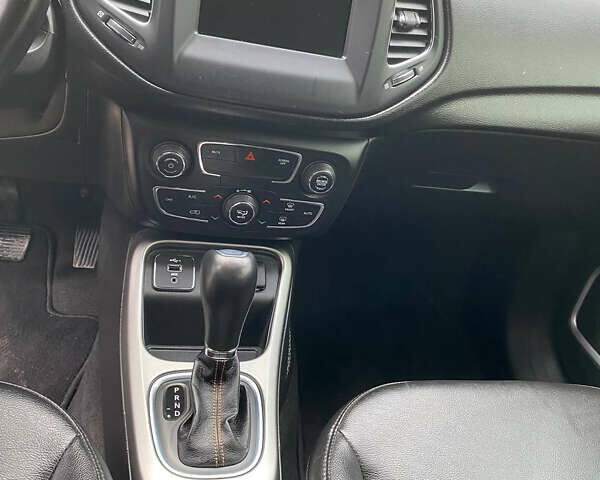 Білий Джип Compass, об'ємом двигуна 2.36 л та пробігом 34 тис. км за 18450 $, фото 19 на Automoto.ua