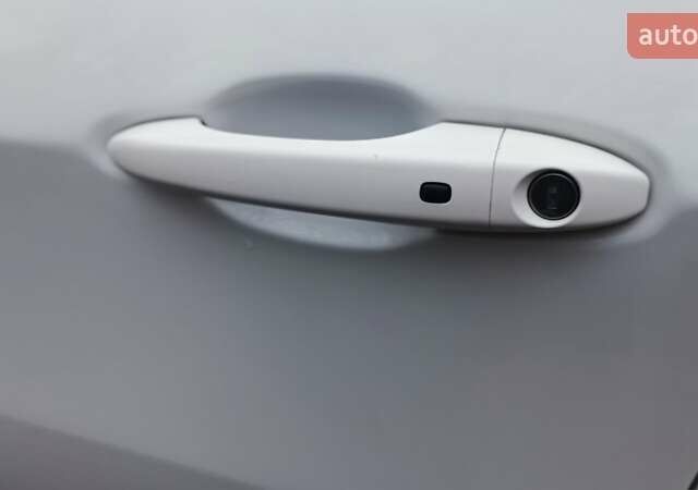 Білий Джип Compass, об'ємом двигуна 2.36 л та пробігом 112 тис. км за 17500 $, фото 33 на Automoto.ua