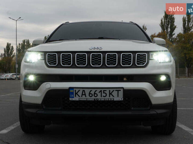 Белый Джип Компас, объемом двигателя 2.36 л и пробегом 69 тыс. км за 19000 $, фото 18 на Automoto.ua