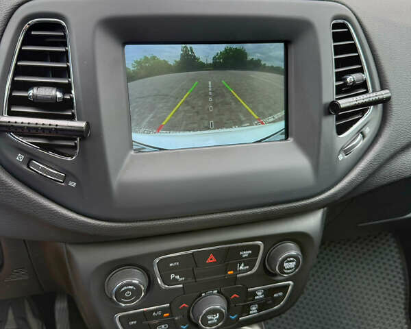 Белый Джип Компас, объемом двигателя 2.36 л и пробегом 117 тыс. км за 16000 $, фото 15 на Automoto.ua