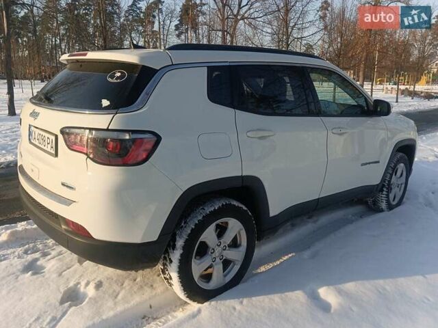 Белый Джип Компас, объемом двигателя 2.4 л и пробегом 96 тыс. км за 16800 $, фото 5 на Automoto.ua