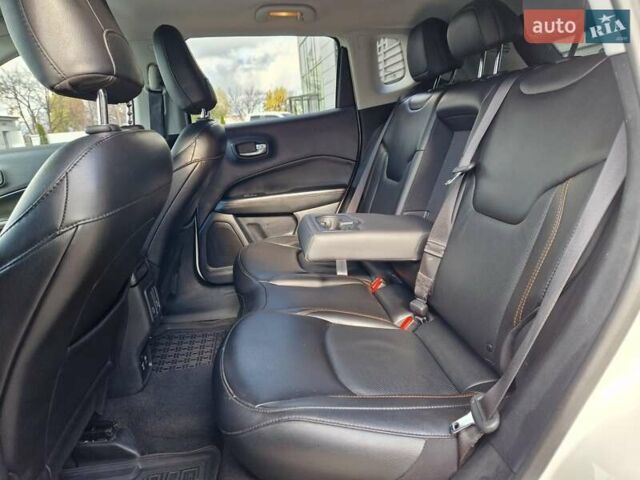 Джип Компас 2020 в Сумах на Automoto.ua Белый Джип Компас, объемом двигателя 2.36 л и пробегом 71 тыс. км за 15500 $, фото 18 на Automoto.ua