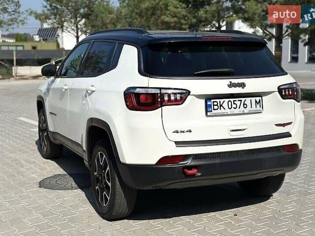 Білий Джип Compass, об'ємом двигуна 2.36 л та пробігом 114 тис. км за 13999 $, фото 6 на Automoto.ua