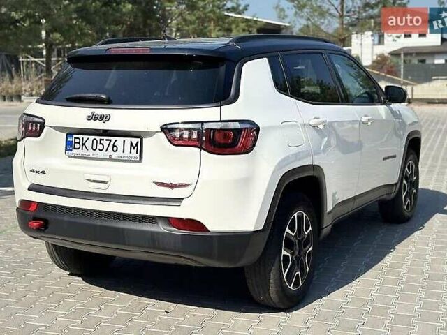 Білий Джип Compass, об'ємом двигуна 2.36 л та пробігом 114 тис. км за 13999 $, фото 7 на Automoto.ua