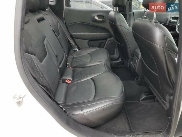 Белый Джип Компас, объемом двигателя 2.36 л и пробегом 80 тыс. км за 3000 $, фото 9 на Automoto.ua