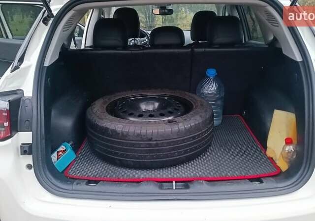 Білий Джип Compass, об'ємом двигуна 2.36 л та пробігом 112 тис. км за 17500 $, фото 6 на Automoto.ua