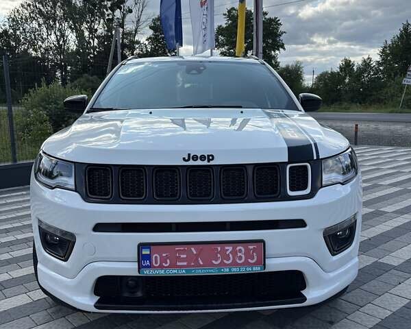 Белый Джип Компас, объемом двигателя 2.36 л и пробегом 63 тыс. км за 18500 $, фото 3 на Automoto.ua