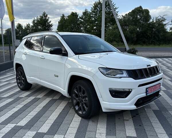Белый Джип Компас, объемом двигателя 2.36 л и пробегом 63 тыс. км за 18500 $, фото 2 на Automoto.ua