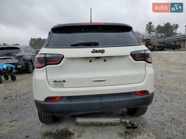 Белый Джип Компас, объемом двигателя 2.36 л и пробегом 80 тыс. км за 3000 $, фото 5 на Automoto.ua