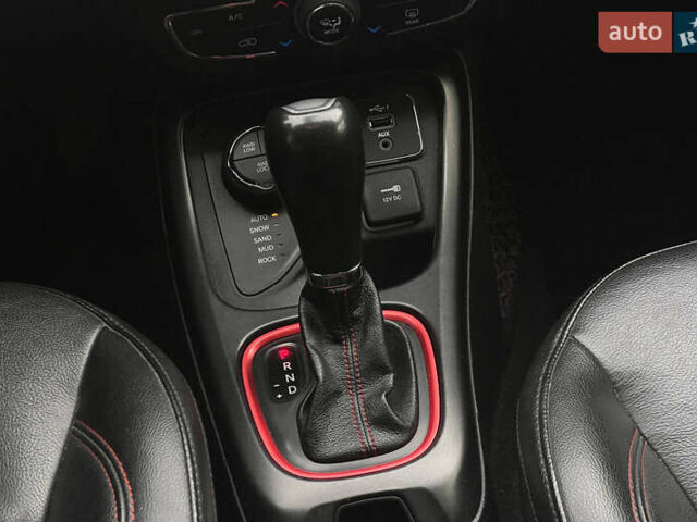 Белый Джип Компас, объемом двигателя 2.36 л и пробегом 105 тыс. км за 17500 $, фото 20 на Automoto.ua