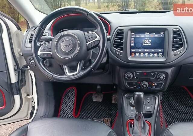 Білий Джип Compass, об'ємом двигуна 2.36 л та пробігом 112 тис. км за 17500 $, фото 17 на Automoto.ua
