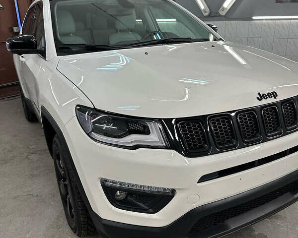 Білий Джип Compass, об'ємом двигуна 2.36 л та пробігом 67 тис. км за 19999 $, фото 12 на Automoto.ua